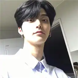 2018孤独颓废一个人的男生头像庆幸温柔最后给了最爱的人