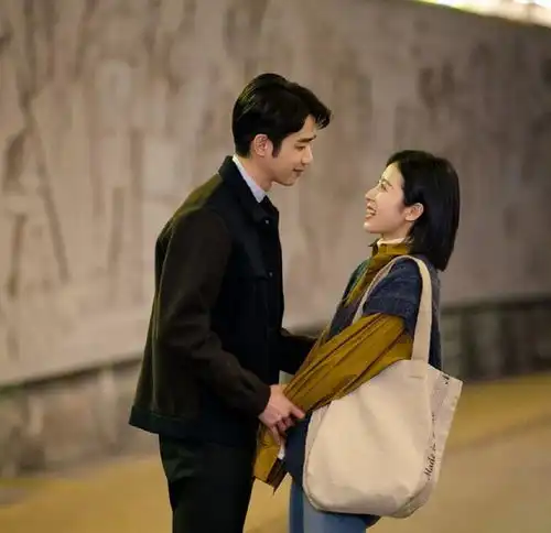一部小说改编的下饭校园甜宠剧来了,帅气冷酷男爱上迷糊可爱女