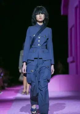 2015春夏纽约时装周marcjacobs女装2015春夏时装秀场图片