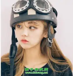 2019年女生流行长发发型时尚又甜美长发人见人爱