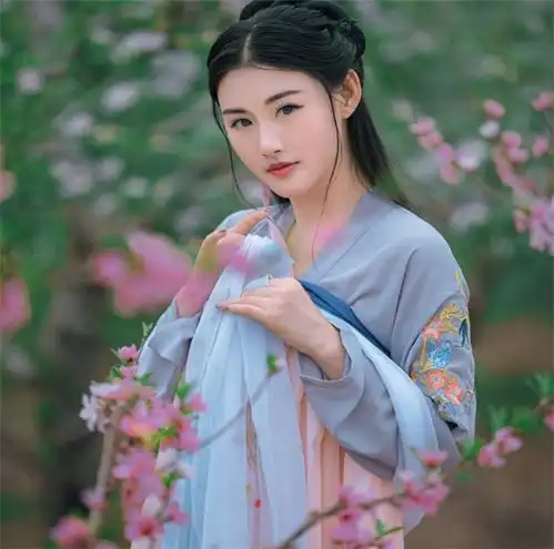 这些生肖女生在日常中,生肖虎也是懂得顾全大局,生肖龙做事也挺聪明的