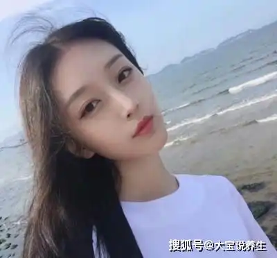 搞笑gif这个老鹰抓小鸡,抓到的可以带走吗