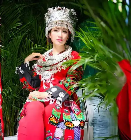 我国唯一纯正白色人种,不与外族通婚,当地美女如云堪比迪丽热巴