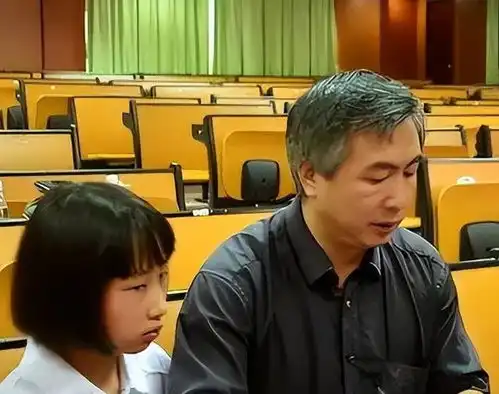 广东神童陈舒音7岁上初中,12岁考上浙大,如今19岁怎样了