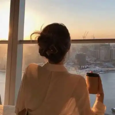那就等有人给你买花匆匆忙忙的女生头像我要个性网
