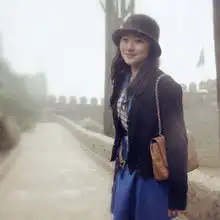 美女博士自发实验照爆红网友堪称博士界最美脸蛋