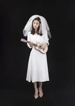 穿着白色连衣裙头纱的女性,婚纱婚礼,人物百态,摄影素材,汇图网