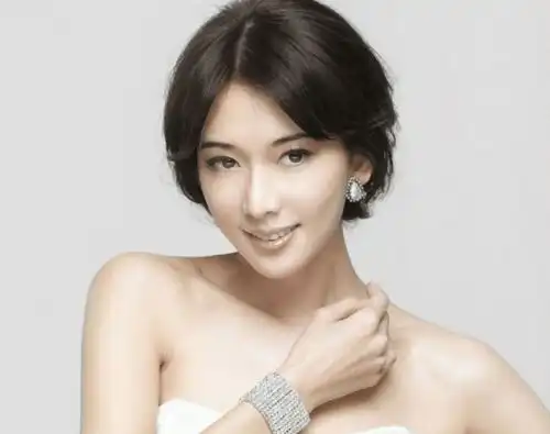 70后最美的五大女星,陈乔恩上榜,贾静雯第3,第1标准大美女