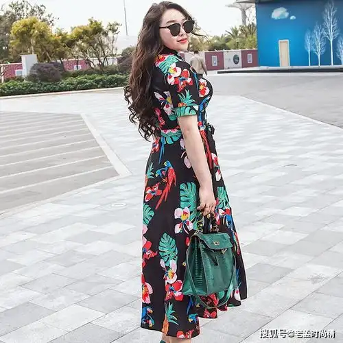 胖mm穿衣怕显胖这样穿让你美出天际
