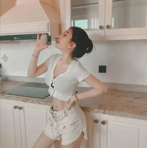 迷人微笑