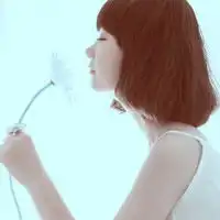 意境情侣头像唱首迩爱莪的曲