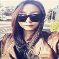 自拍头像女带墨镜微信头像图片大全
