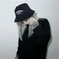 酷酷黑色衣服女生头像微信头像图片大全