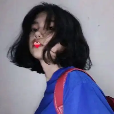 蓝色系头像女高清真人深蓝色系女生霸气头像