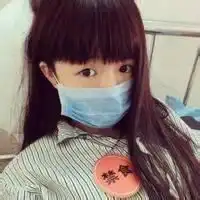 微信女生戴口罩短发头像黑白头像女生