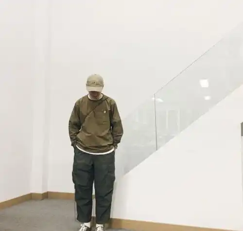 夏季穿搭怎能没有帽子,想造型遮阳两不误,男士夏天戴什么帽子
