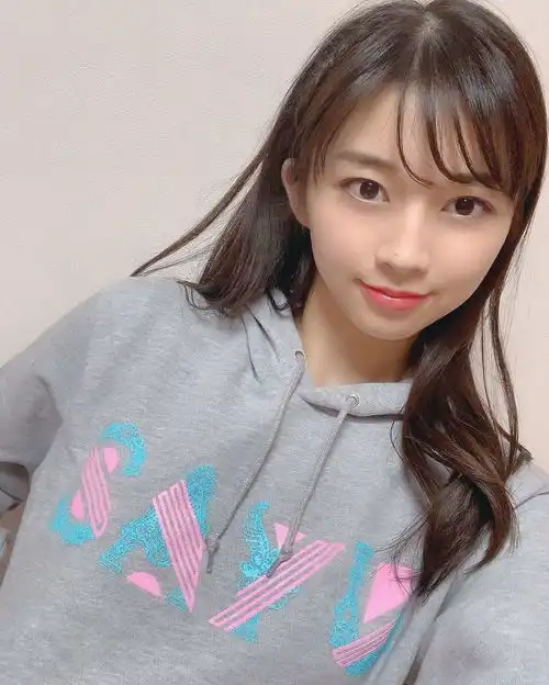 我已锁定你纯洁美少女牧野真莉爱甜美笑容瞬间掳获男粉心