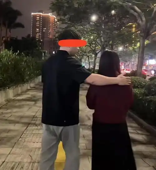 男子请心仪女生吃饭,想要与女生确立恋爱关系,被女生一把推开
