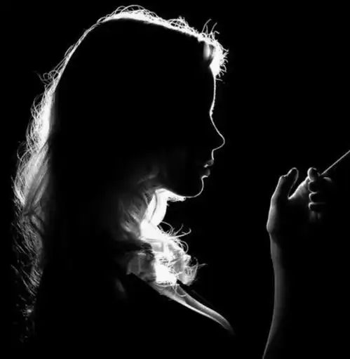 难产孕妇跳楼身亡女孩子嫁错人究竟有多可怕