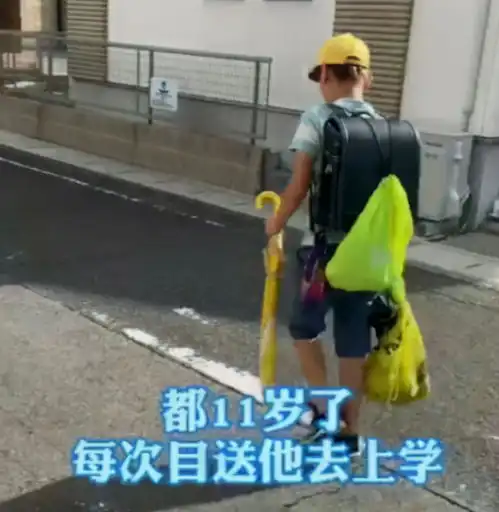 一位日本男孩的自律清晨,引发家长深思,别让宠爱害了孩子