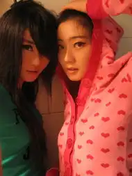北体大长腿美女被曝是孪生姐妹身材完美图bbs.ikaka.com