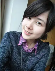 台湾版奶茶mm慕蓉vs章泽天清纯服装搭配大比拼