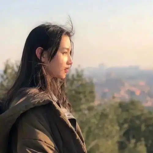 情人真心相爱是分不开的,命中注定