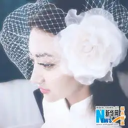 景甜晒浴袍面膜照女神与女绳景自由切换图