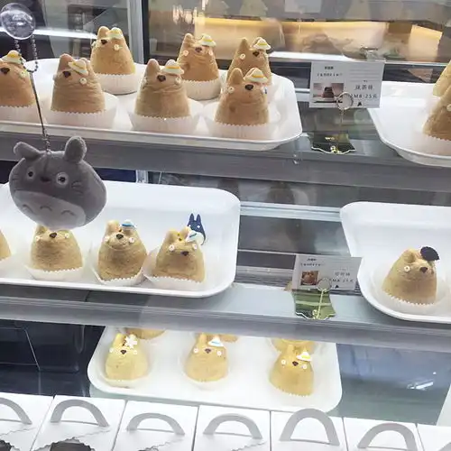萌化少女心的龙猫泡芙