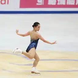 花滑中国杯美女如云赛前训练大秀美腿