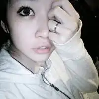 有没有这种类型的女头像黑白的还有点欧美风