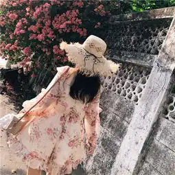 2018唯美小清新女生长发背影头像我是个没人爱没人疼的孩纸