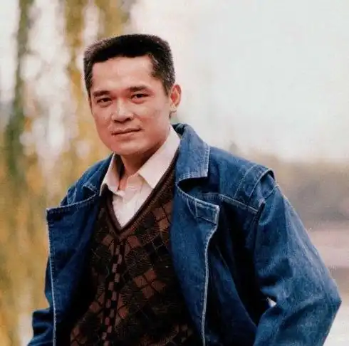 八年的恋爱脑终于醒悟,赌气嫁给前男友好兄弟后,结果怎么样了