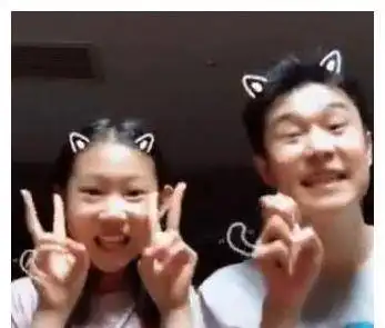 小沈阳12岁女儿近照曝光身高超过妈妈,曾被批丑今女大18变