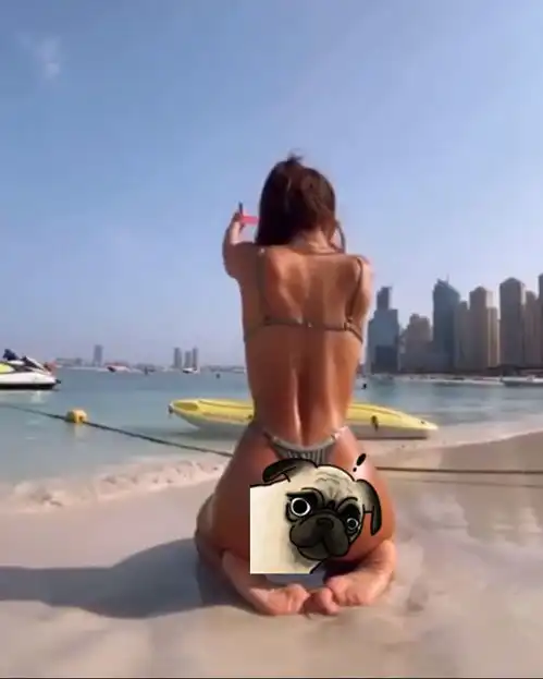 美国ins模特健身成功晒蜜桃臀,粉丝艳羡不已,大呼能不能看正面