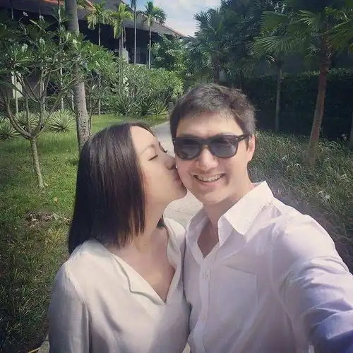 力唯化妆长得很漂亮,却不爱富豪,嫁给打工仔的五位女星