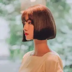 精选气质女头高清简单气质美女图