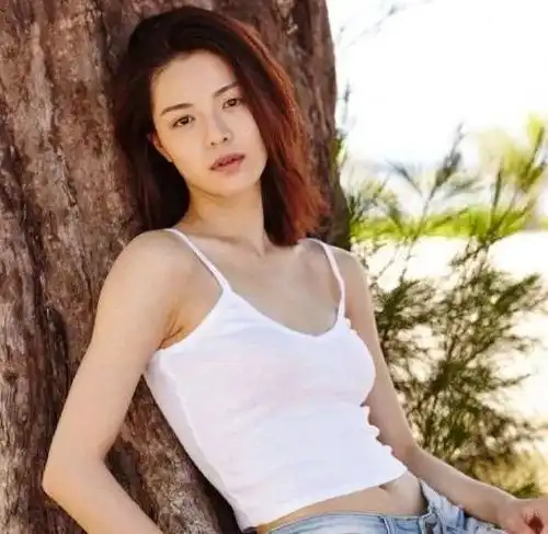 钟楚曦和李现谈过恋爱,分手原因让人唏嘘不已