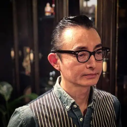 中年男人,要刘海还是不要刘海看素人就知道,差别太大
