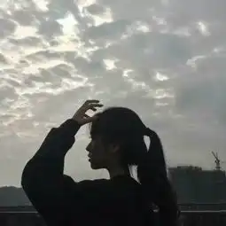 女生头像可爱呆萌背影