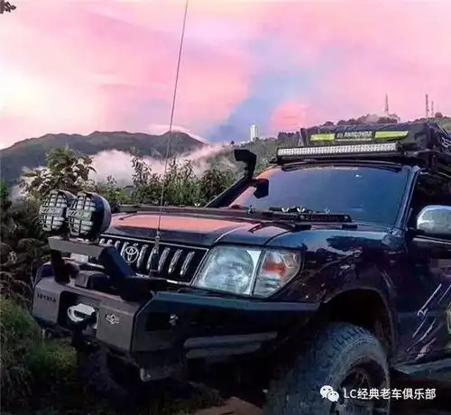 精悍的男人战车丰田霸道lc90