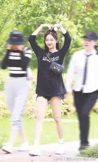 想要美成吴宣仪拜托先学学她们的少女感穿搭