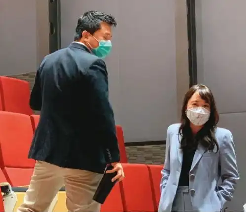 65岁百亿富豪去世生前有6个情人,百亿身家留给女儿