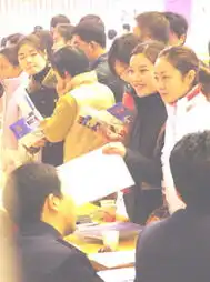 海军在湖北招聘女生比男生踊跃