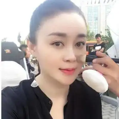 关婷娜因为饰演赵本山媳妇走红,四十岁仍然单身