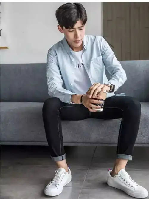 男人怎么样穿,才可以吸引妹子的注意不懂的,抓紧进来学习传授绝世武功让你身怀绝技