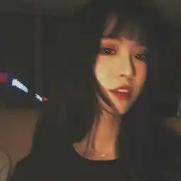 抖音比较火的女生头像