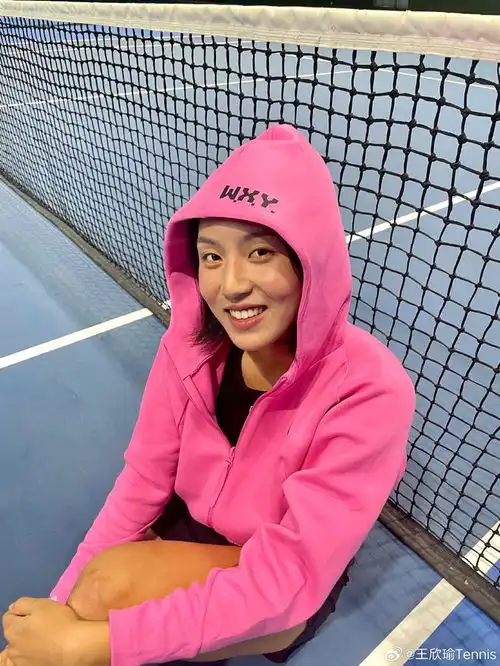 奥运女神之女网王欣瑜爱笑健康自信与魅力于一身的素颜美女