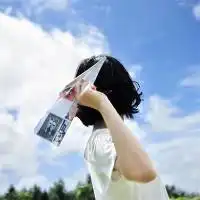 再爱你也只是我的自作多情