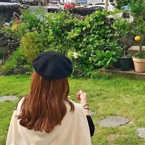背影女头不要轻易去依赖一个人